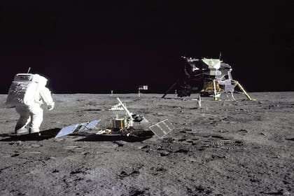 Se cumplen 50 años de la llegada del hombre a la luna. Aprovechá para aprender más sobre el espacio y sobre nuestro satélite natural, con estas 6 ideas.