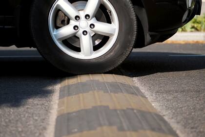 Se debe cruzar de frente con ambos ejes para un desgaste uniforme del vehículo