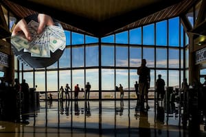 La tarifa que todos los pasajeros mayores deberán abonar desde febrero si no presentan este documento clave en EE.UU.