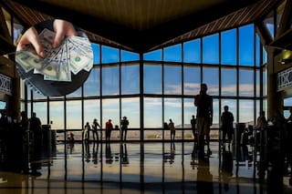 La tarifa que todos los pasajeros mayores deberán abonar desde febrero si no presentan este documento clave en EE.UU.