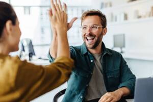 Se demostró que hay días en los que estamos predispuestos a ser más felices (Foto: iStock)