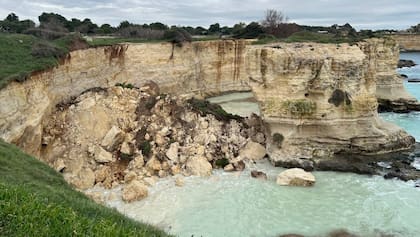 Se derrumbó el "Arco de los enamorados" en el sur de Italia