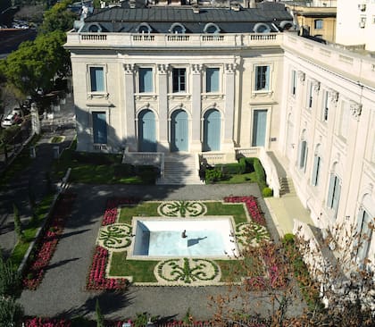 Se dice que el Palacio Errázuriz está habitado por el fantasma de “Mato”, el hijo de Matías Errázuriz y Josefina de Alvear