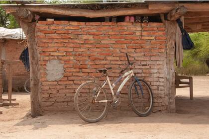 Se donaron muchas bicicletas para que los chicos pudieran ir a la escuela