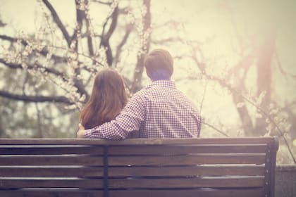 Se enamoró del amigo de su marido y enfrentó los prejuicios para apostar a la felicidad