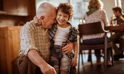 Se enteró de la existencia de una vida paralela de su abuelo y sorprendió a todos en las redes sociales (Imagen ilustrativa)
