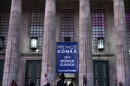 La Facultad de Derecho, en su renovado salón de actos, fue sede de la ceremonia de los premios Konex