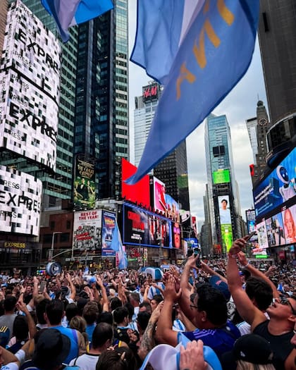 Se espera que aproximadamente 1.2 millones de visitantes lleguen a la región metropolitana para los ocho partidos del Mundial