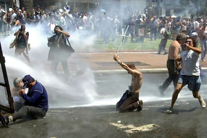 Las protestas que marcaron el final del gobierno de De la Rúa