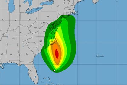Se espera que el fenómeno se convierta en tormenta tropical antes de arribar a la costa de Carolina del Norte
