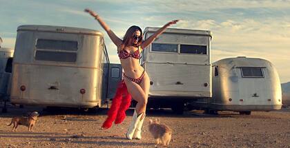 Se espera que para finales del 2025, Spiegelworld pueda abrir algunos de sus alojamientos al público