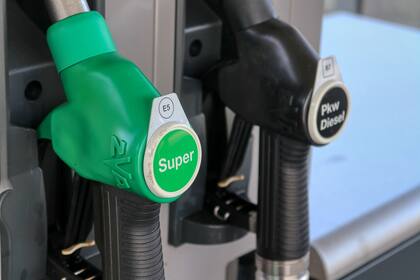 Se espera una disminución por de bajo de los US$3 por galón de gasolina regular en Florida