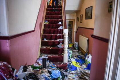 Se estima que necesitarán seis personas que trabajen durante una semana para dejar la casa en condiciones visibles