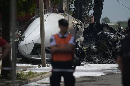 Parte de la trompa del avión Challenger 300 LV-GOK