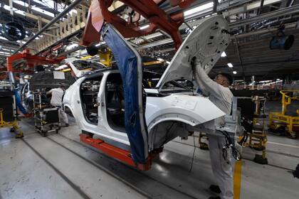 Se fabricaron 72.477 vehículos durante el primer bimestre del 2025