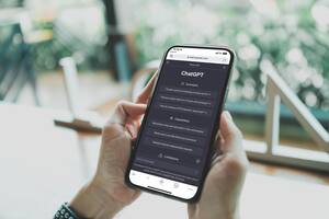Se ha descubierto que bots como ChatGPT ofrecen consejos peligrosos