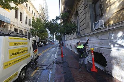 Se identificaron 2523 frentes pintarrajeados que se están empezando a limpiar