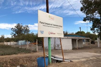 Se inauguró una planta potabilizadora de agua que serviría para proveer a todas las familias del pueblo. Pero nunca funcionó.