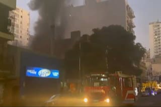Se incendió una parrilla en Villa Crespo: columnas de humo y complicaciones en la avenida Corrientes