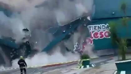 Se incendió un sector de Tienda Inglesa en Punta del Este