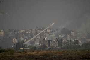 Fuerzas de infantería de Israel hicieron incursiones terrestres limitadas en Gaza y se enfrentaron a tiradores de Hamas
