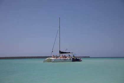 Se llega tras unos 20 minutos de navegación por el mar desde el puerto de Bayahibe
