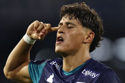 "Se me pasaron muchas cosas por la cabeza", dijo Valentín, que anotó un doblete en el Día de los Enamorados.