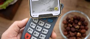 Los argentinos podrán transferir dinero con tan solo acercar su teléfono a otro