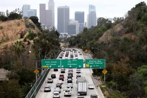 Prohíben la venta de autos a nafta a partir de 2035 en California