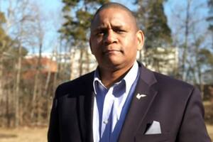 Se podrían diluir los anticuerpos de John Hollis al uno por mil y seguirían matando el 99% de los virus, aseguran los expertos