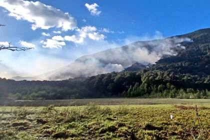 Se prevía un aumento del viento, lo que complicaría la tarea de extinción