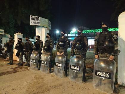 Se produjeron incidentes frente al hospital Belgrano, tras ser mortalmente baleado un hombre