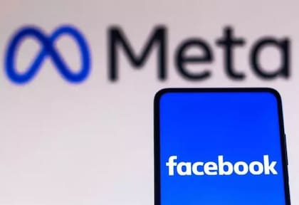 Se puede eliminar o desactivar una cuenta de Facebook