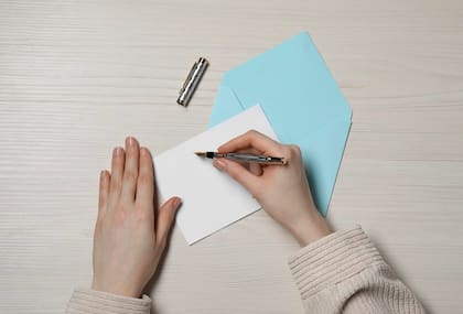 Se puede escribir tantas cartas como se desee y por cada una se gana US$5