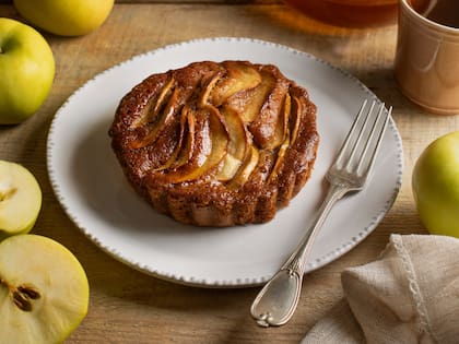 Se puede hacer en moldes individuales y con cualquier variedad de manzana