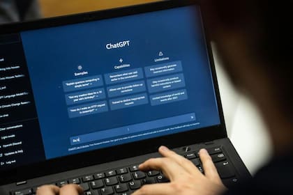 Se puede hacer tarjetas de Año Nuevo con ChatGPT