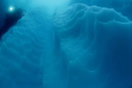 Se pueden formar lagos debajo de la gruesa capa de hielo de la Antártida