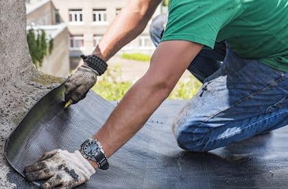 Se pusieron en marcha medidas que impactan tanto a trabajadores con salarios mínimos como a aquellos que enfrentan riesgos por condiciones climáticas extremas