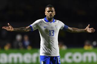 La "bomba" de Dani Alves: "No estaría mal terminar mi carrera en Boca"