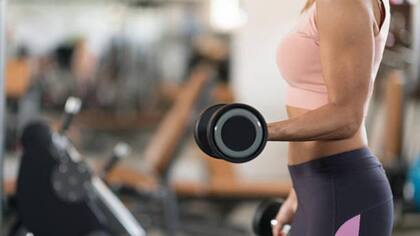 “Se realiza una sola serie, evitando que exista descanso en ninguna zona del movimiento", explica el especialista. Foto: iStock