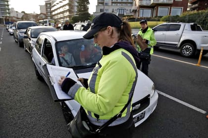 Controles de alcoholemia en Mar del Plata donde, como en todas las ciudades bonaerenses, habrá tolerancia cero de alcohol al volante