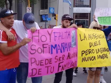 Se realizó una marcha a una semana de su desaparición.