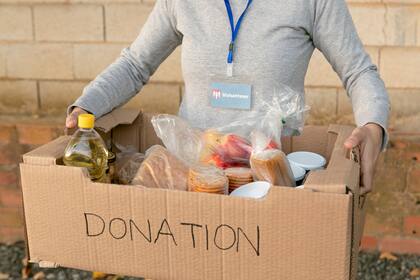 Se reciben donaciones de alimentos no perecederos, juguetes, abrigos y útiles escolares