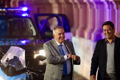 Se retiran los gobernadores y ministros luego de la reunión con el presidente Javier Milei, en la Casa Rosada. El gobernador Osvaldo Jaldo