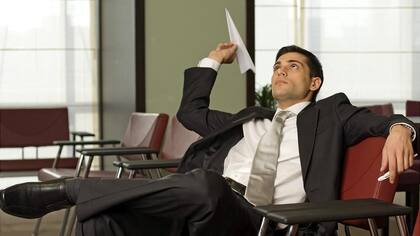 Se retrasan actividades que deben atenderse, sustituyéndolas por otras situaciones más irrelevantes o agradables