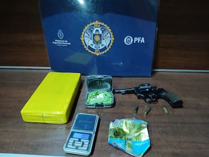 Se secuestraron varios elementos en la casa de la funcionaria de Morón