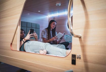 Se trata de los nuevos alojamientos turísticos, donde las habitaciones son sustituidas por “cápsulas”, montadas unas encima de la otra