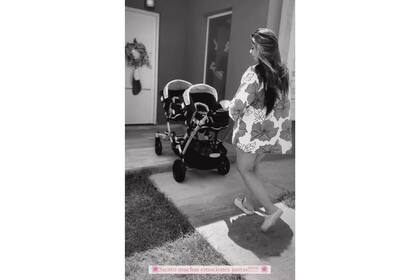 Se trata de un carrito doble para las gemelas