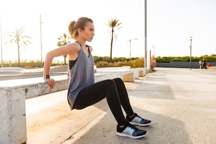 Cada ejercicio se ejecuta a una velocidad media a rápida: cada uno requiere 30 segundos