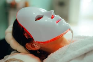 La práctica que estimula el colágeno, reduce arrugas, acné y cicatrices